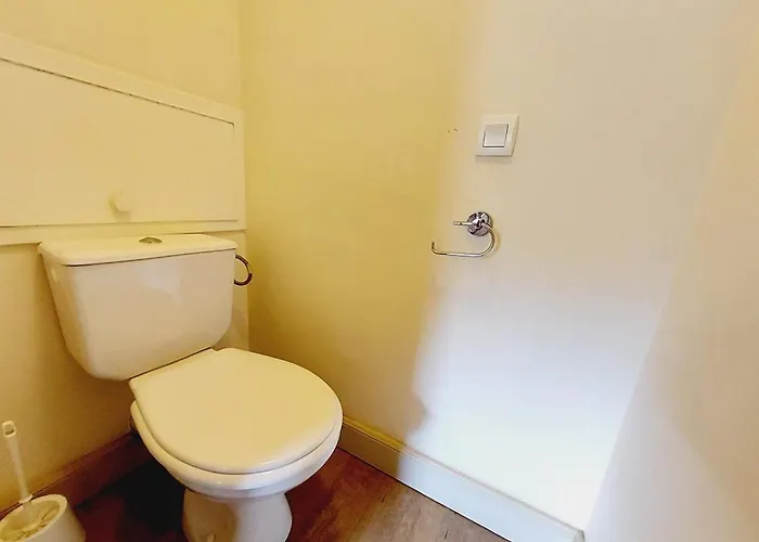 23m² Lumineux A Avec Wifi Et Parking - Fr-1-351-250