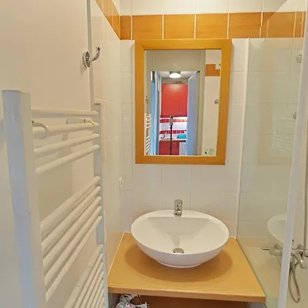 23m² Lumineux A Avec Wifi Et Parking - Fr-1-351-250 *