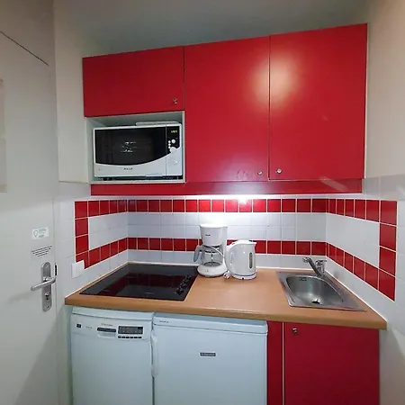 23m² Lumineux A Avec Wifi Et Parking - Fr-1-351-250 *