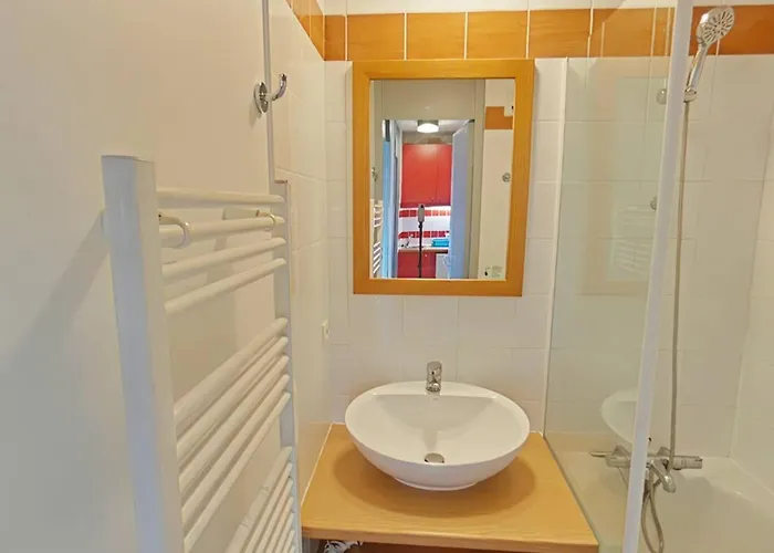 23m² Lumineux A Avec Wifi Et Parking - Fr-1-351-250 *